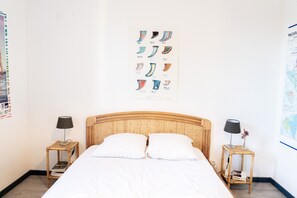 4 bedrooms, WiFi, bed sheets - Villa Simone, Classée Meublé Tourisme à 10 min à Pied des Plages Centrales! (Biscarrosse)