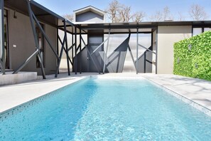 Pool - Beautiful newly built house with private yard and pool near Porec. Pets friendly. (Baderna)