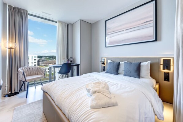 1 bedroom, desk, iron/ironing board, WiFi