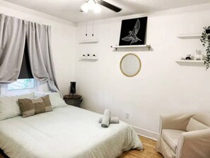 3 Schlafzimmer, Schreibtisch, Bügeleisen/Bügelbrett, kostenloses WLAN
