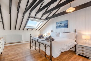 10 Schlafzimmer, Bügeleisen/Bügelbrett, Internetzugang, Bettwäsche