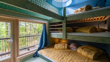 Basic Cabin (Julius Cabins, shower on the outside) | Pillow-top beds, free WiFi, bed sheets