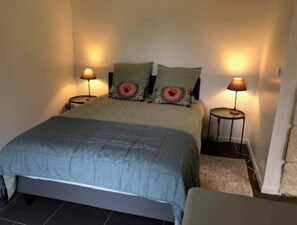2 bedrooms, soundproofing, travel cot, free WiFi - Le Logis de la Tour St Jacques (Chouzé-sur-Loire)
