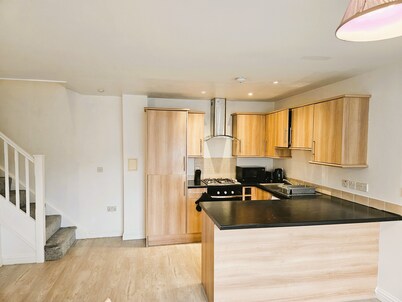 Impeccable 2-bed House in Basildon