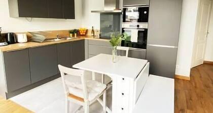 Hypercentre Maison Duplex Avec Jardin & Parking Privé