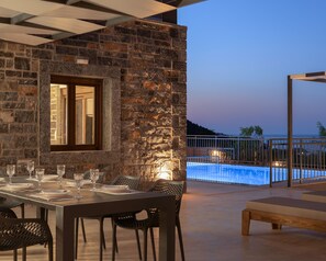 Outdoor dining - Montem SeaView Villa II, a Summer Retreat in Bali (Mylopotamos)