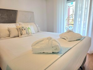 1 chambre, fer et planche à repasser, lit parapluie, Wi-Fi gratuit