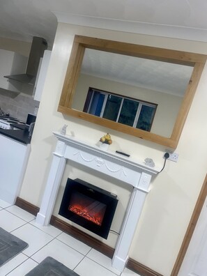 Cottage | Interior - Beautiful 3-bed Bungalow in Bawtry Doncaster (Doncaster)