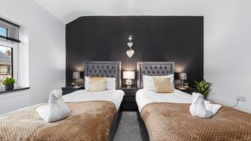 House | 3 bedrooms, soundproofing, iron/ironing board, free WiFi