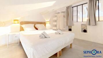 CORFOU | 1 bedroom, Egyptian cotton sheets, premium bedding, down comforters