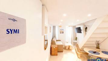 SAMOS/MILOS/SYMI/RHODES | Terrace/patio