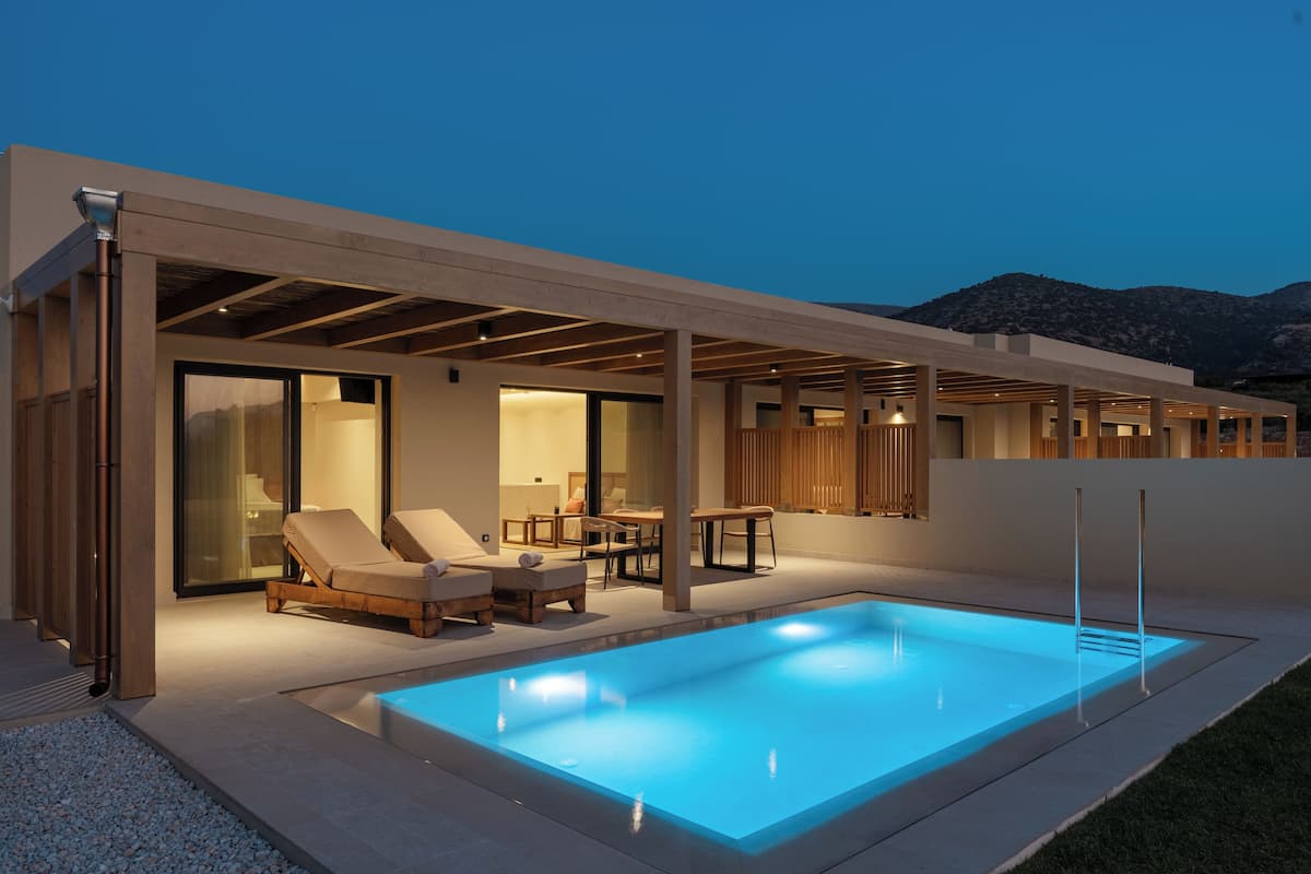 Executive One Bedroom Suite with Private Pool | Private pool