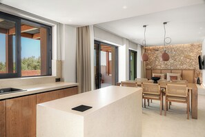Executive Two Bedroom Suite with Private Pool | Private kitchen - Lakka Suites (Hersonissos)