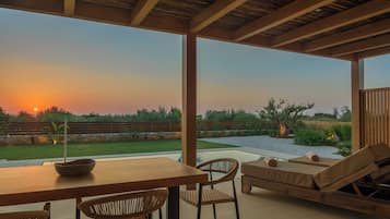Executive One Bedroom Suite with Private Pool | Private pool