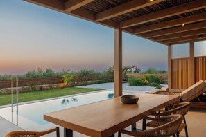 Executive One Bedroom Suite with Private Pool | Piscine privée