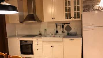 Micro-ondes, four, lave-vaisselle