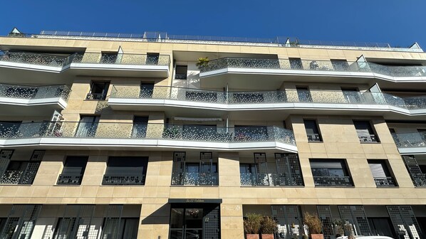 Exterior - Charme Raffiné & Confort Moderne-portes de Paris (Clichy)