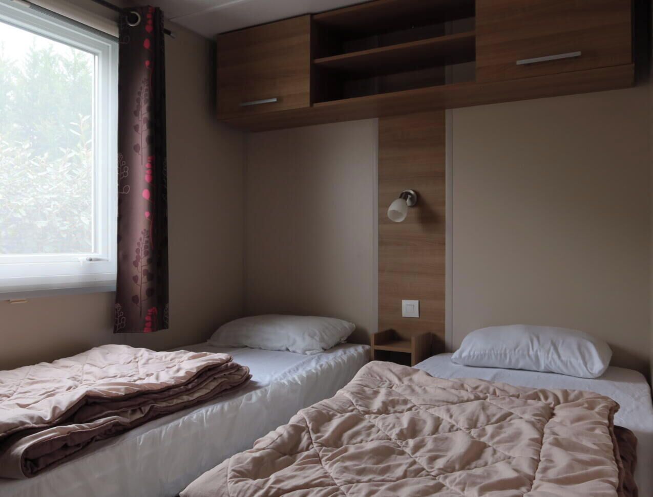 經典流動式房屋, 多張床, 非吸煙房, 湖畔 | 床單