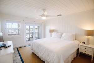 Habitación estándar | Ropa de cama de alta calidad y colchones con acolchado adicional