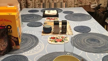 Petit déjeuner anglais (7 GBP par personne)
