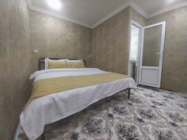 Comfort Double Room, 1 Queen Bed, Non Smoking | Desk, free WiFi, wheelchair access