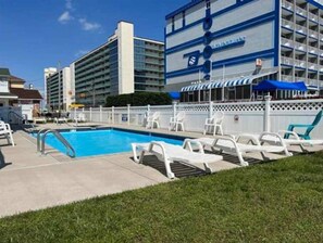 Outdoor pool - Condo in Wildwood Crest with ocean and pool view! Only one block from the beach. (Wildwood)