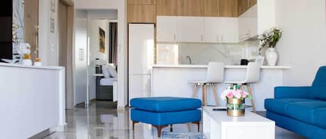 Deluxe Suite | Living area