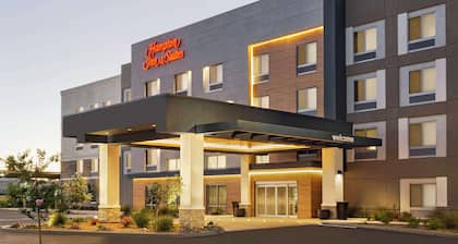 Hampton Inn & Suites Oroville