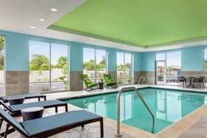 Pool - Hampton Inn & Suites Oroville (Oroville)