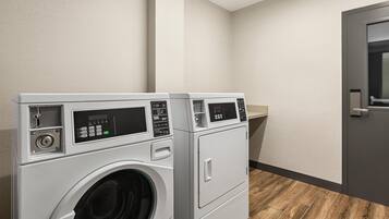 Ruang laundry