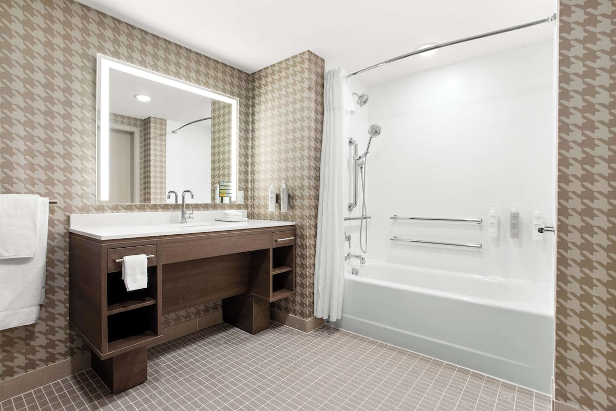 Bathroom shower