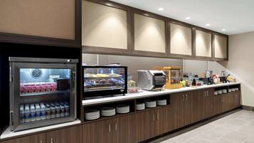 Free daily continental breakfast