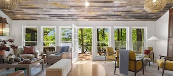The Cottage at Lakeside Pointe