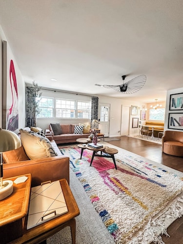 Bama's Best Tailgate Home