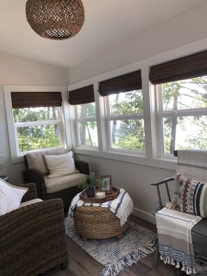 Interior - Lakefront cottage, kayaks, fire pit, AC, WiFi, deck, 140ft private frontage. (Honor)