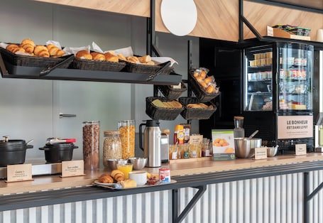 Daily buffet breakfast for a fee