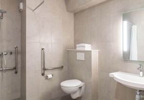 Double Room, Mobility Accessible | Bathroom | Shower, towels, soap, shampoo