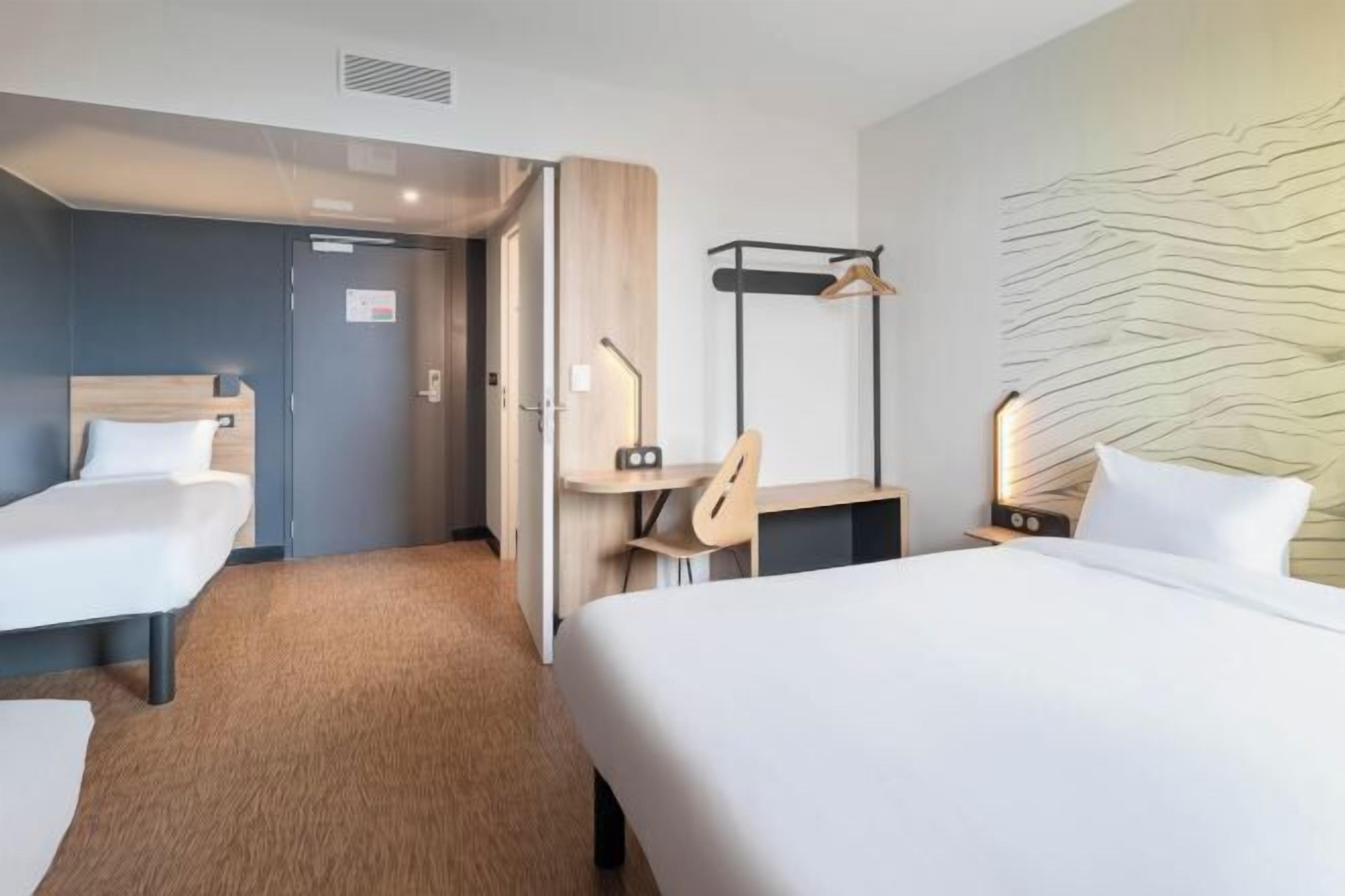 Schreibtisch, kostenloses WLAN, Bettwäsche