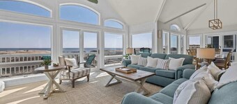 Highly Rated! Blue Moon - LUX Oceanfront Pool, Hot Tub, Theater Room, Elevator!