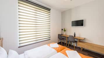 Classic Room | Desk, laptop workspace, soundproofing, free WiFi