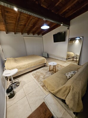 1 bedroom, iron/ironing board, WiFi, bed sheets - Duplex Dorrego, a 400m de Cuidad de Mendoza (Dorrego)