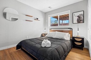 4 bedrooms, WiFi - Stylish Quiet Adobe - Elbert (Thornton)