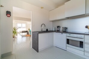 Fridge, microwave, oven, dishwasher - Unique / Grand Penthouse in the heart of Toulouse (Toulouse)