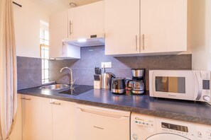 Fridge, microwave, coffee/tea maker