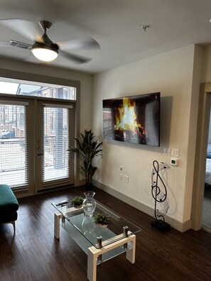 Living area - Euless Quiet Getaway Near DFW Airport with Free Parking. (Colleyville)