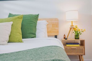 3 slaapkamers, een bureau, een strijkplank/strijkijzer, wifi
