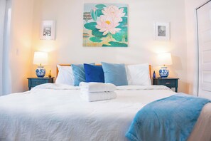 3 bedrooms, desk, iron/ironing board, WiFi