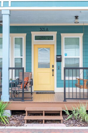 Exterior detail - The Prairie Suite. Newly Built, Upscale, Central (Gainesville)