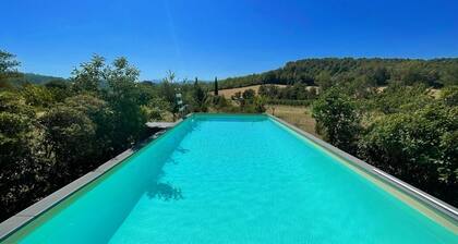 Adam House - exclusive pool - sleeps 8 - a haven in which to relax and frolic!