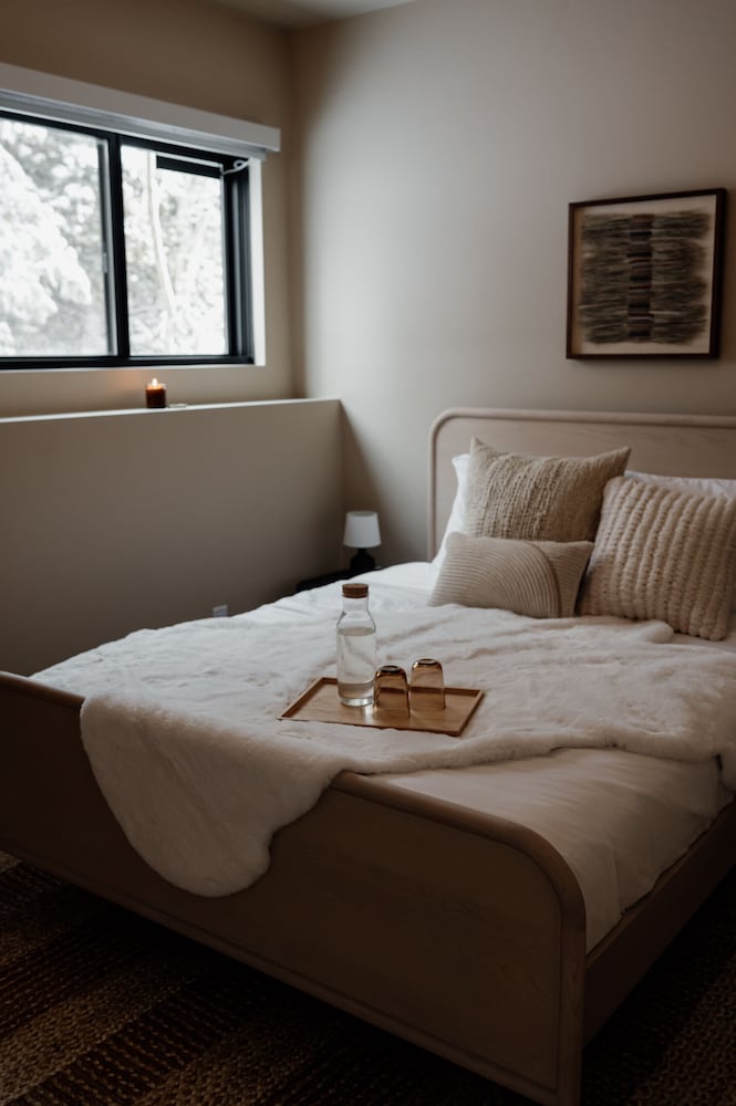 New! Hygge Lake CabinWaterfront & 5 acres of Serenity Pet friendly